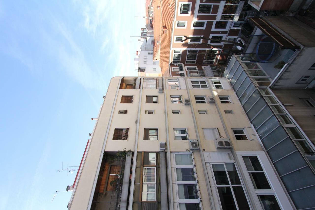 Cosy Apartment Prado Museum Мадрид Экстерьер фото